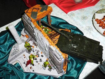 Блогеров возмутил кощунственный конкурс тортов в Красноярске