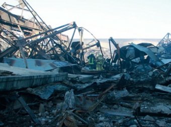В Казани спасатели завершили демонтаж фасада сгоревшего ТЦ "Адмирал"