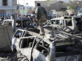 Продолжается атака на повстанцев в Йемене, погибли до 65 местных жителей