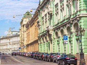 В центре Москвы эвакуировали машины всей администрации президента