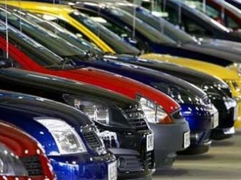Продажи автомобилей в России рухнули на 40% — до уровня 2009 года