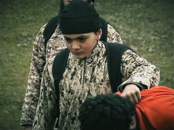Юного палача ИГИЛ узнали школьники из Тулузы