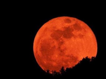 Кровавая Луна 2015 взойдёт над Землей 4 апреля (фото)