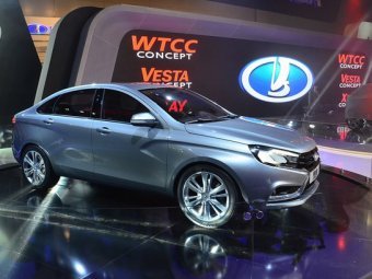 Стало известно, сколько стоят Lada Vesta и Lada XRAY