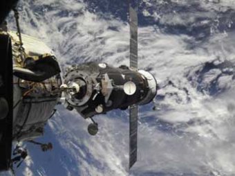 СМИ: космический грузовик "Прогресс" может упасть на Землю уже 3 мая 2015