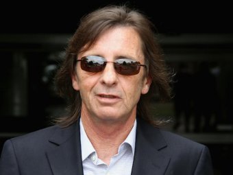 Барабанщик AC/DC признался в угрозе убийством и хранении наркотиков