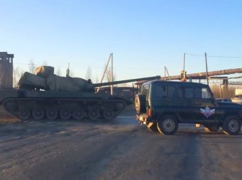 СМИ: новейший российский танк "Армата" сорвал две репетиции Парада Победы