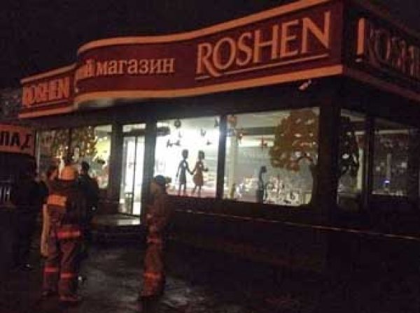 В Киеве у магазина Roshen произошел взрыв