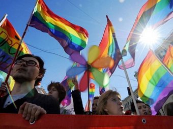 ЛГБТ-активисты в 10-й раз остались без парада