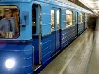 Москвич, зажатый дверьми поезда в метро, рассказал об инциденте