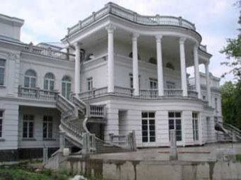 В СМИ попали фото резиденций всех президентов Украины