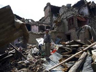 Жертвами нового землетрясения в Непале стали 65 человек
