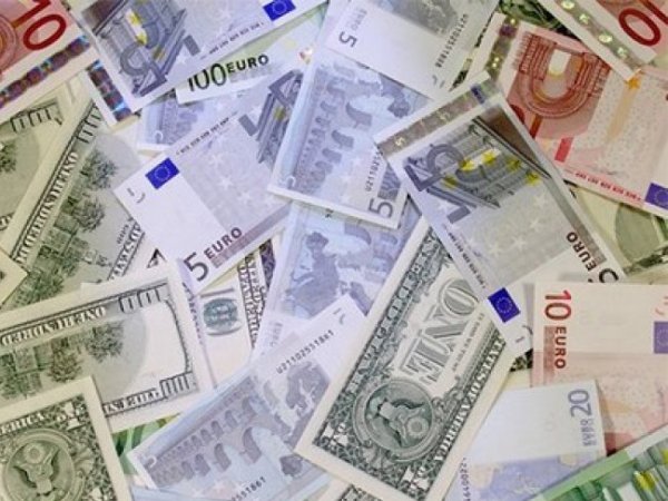Курс доллара и евро сегодня, 22 июня 2015: специалисты прогнозирют падение курса европейской валюты