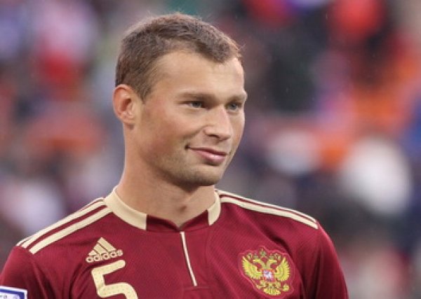 Василий Березуцкий сломал позвоночник в матче ЧЕ-2016