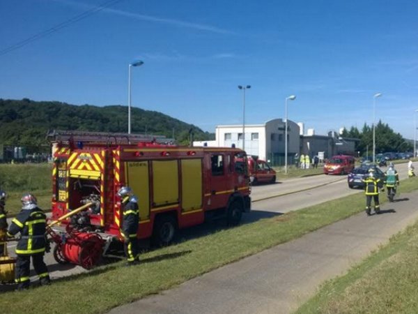 Исламисты напали на химический завод во Франции 26 июля 2015