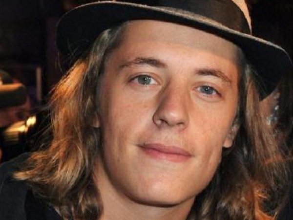 СМИ: Сын Николя Саркози встречается с моделью из Дагестана