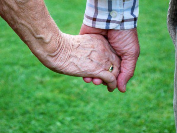 В Новой Зеландии прожившие в браке 67 лет супруги умерли в один день