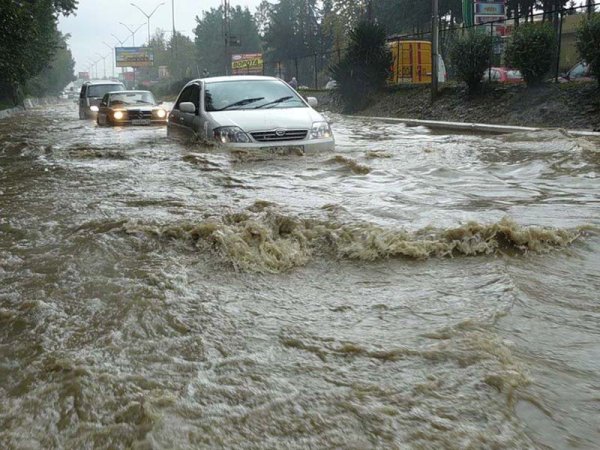 Ливень в Сочи 25 июня 2015 вызвал масштабные затопления (ФОТО, ВИДЕО)