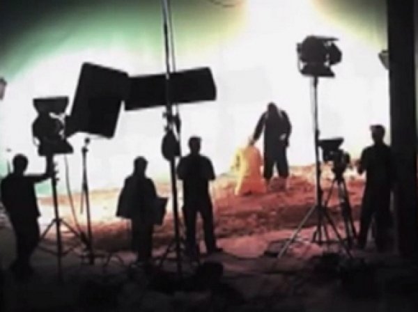 «Кибер-Беркут»: Казнь заложника ИГИЛ снимали в кинопавильоне