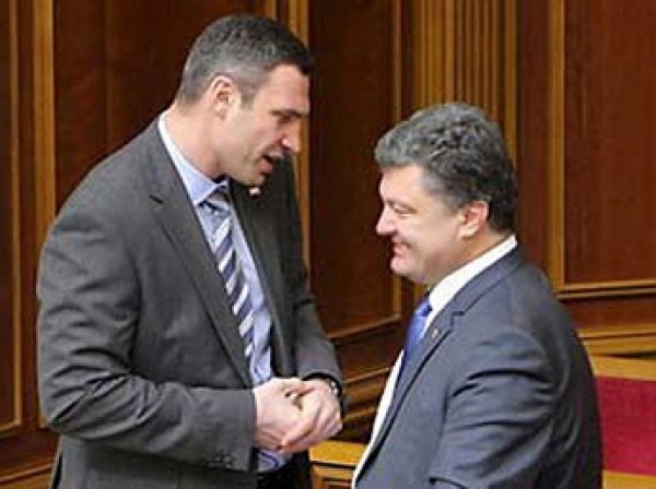 Экс-замглавы администрации Януковича подал в суд Вены на Кличко и Порошенко