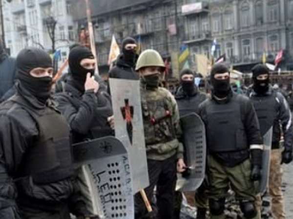 «Правый сектор» проводит митинг на Майдане с лозунгом «Долой власть предателей!»