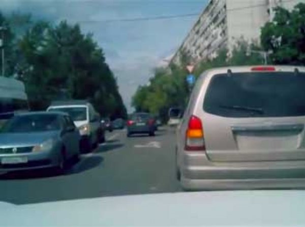 В Сеть попало видео голливудской погони за барсеточниками в Москве