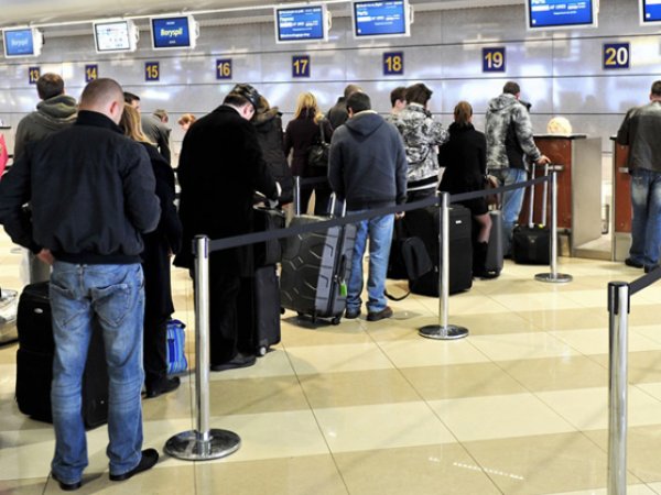 ФСБ обязала VIP-персон стоять в общей очереди в аэропортах