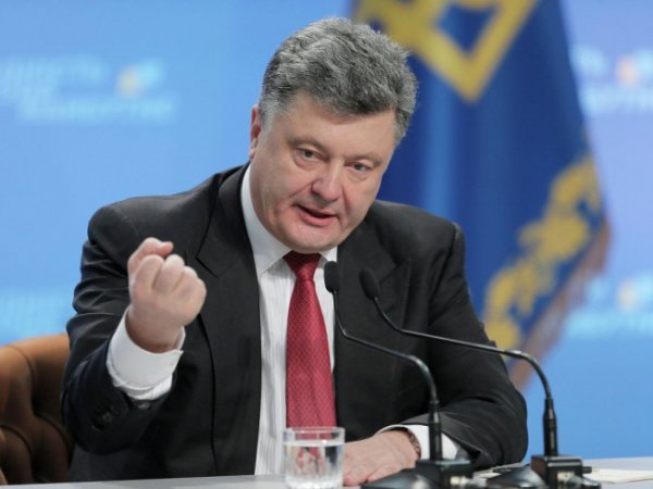 Порошенко потребовал разоружить все незаконные формирования в стране