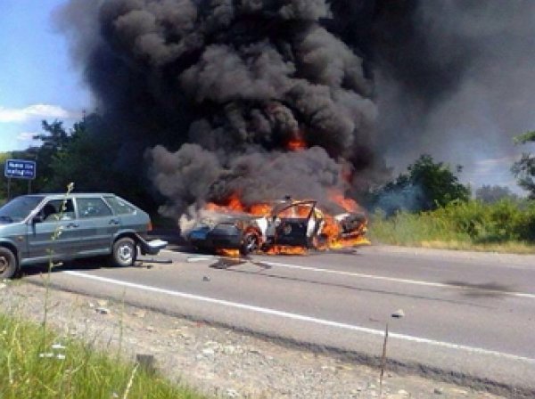 В сети опубликовано видео начала конфликта «Правого сектора» и милиции