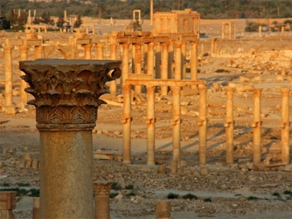 Боевики ИГИЛ разрушили ещё шесть статуй в сирийском Пальмире