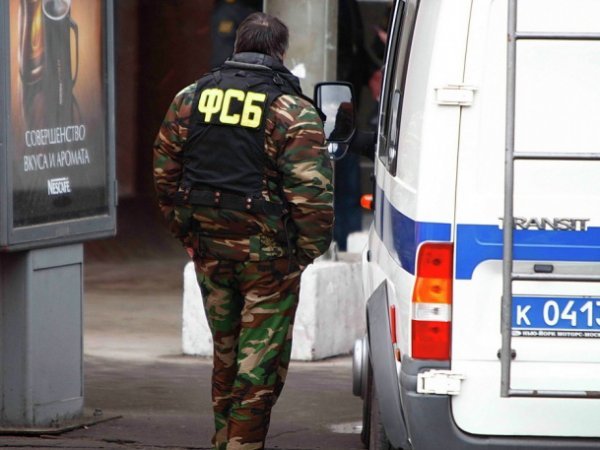 Сотрудники ФСБ пресекли поставку крупной партии оружия из ЕС и Украины в Россию