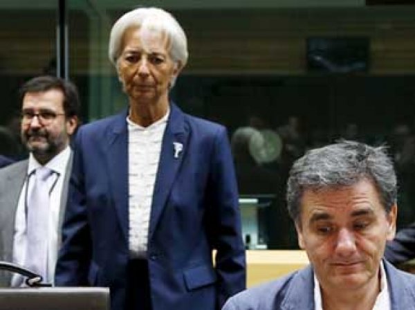 Лидеры стран еврозоны договорились о финапомощи Греции в обмен на реформы