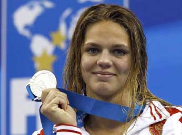 Чемпионат мира по водным видам спорта 2015: Юлия Ефимова принесла России "золото" (видео)