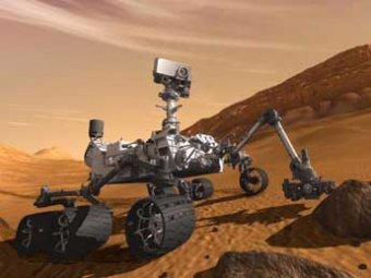 Марсоход Curiosity заснял на Красной планете "гигантского краба" и фигуру женщины