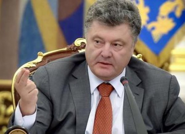 Порошенко исключил возможность братства народов России и Украины