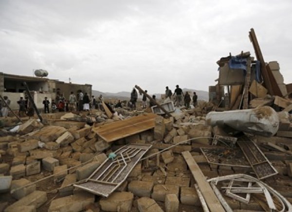 Авиаудар BBC коалиции убил 36 фабричных рабочих в Йемене
