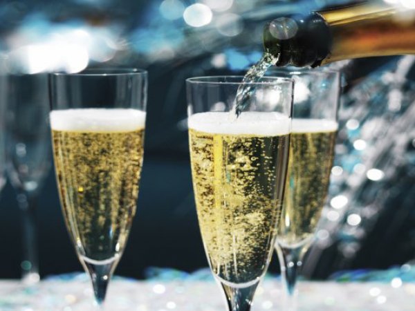 Эксперты: россияне могут остаться без шампанского на Новый год
