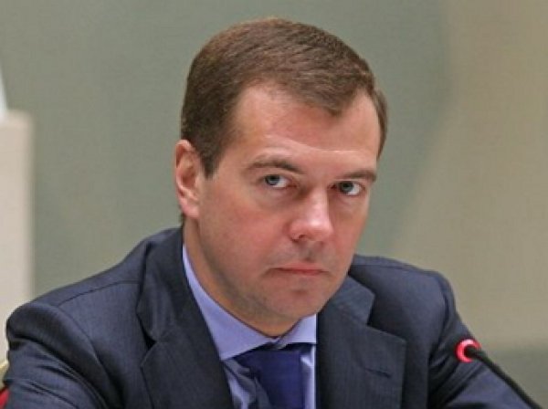 Медведев расширил границы российского шельфа на 52 тыс. кв км