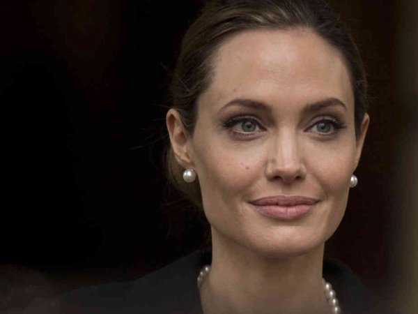 Анджелина Джоли больна раком, подозревают СМИ (ФОТО)