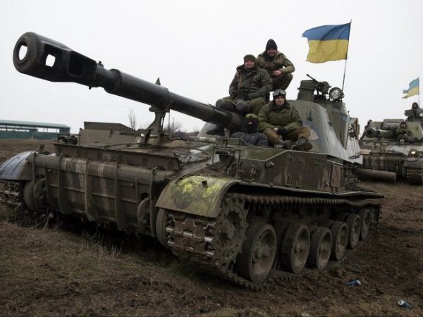 Новости Новороссии и ДНР на сегодня, 17 августа 2015: Украина стянула к границам ДНР 435 танков и 830 пушек
