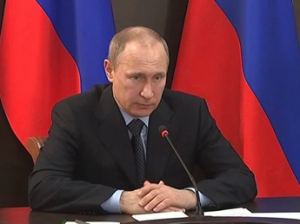 Путин в Крыму 17 августа 2015 предложил ввести безвизовый режим для туристов из БРИКС