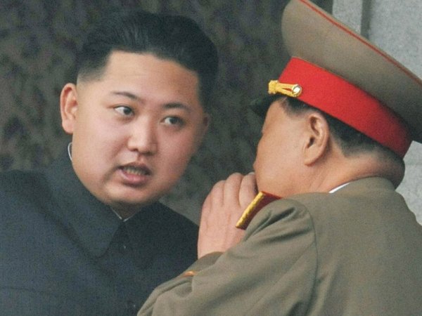 СМИ: в КНДР расстреляли первого вице-премьера страны Чхве Ён Гона