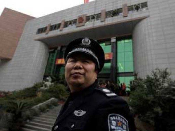 В Китае 200 человек арестовали за распространение слухов в Интернете
