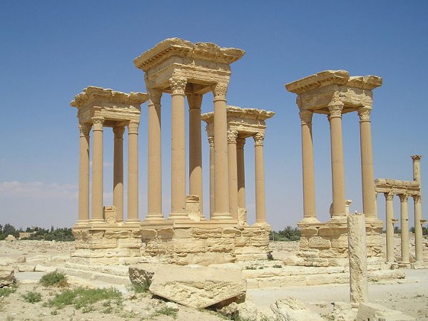 Боевики ИГИЛ обезглавили 82-летнего директора исторического комплекса Пальмира