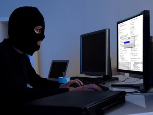 Хакеры выложили данные 32 млн пользователей сайта для измен
