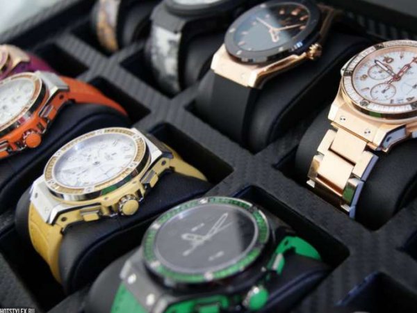 У главы комитета мэрии Москвы похитили коллекцию часов за 6 млн рублей