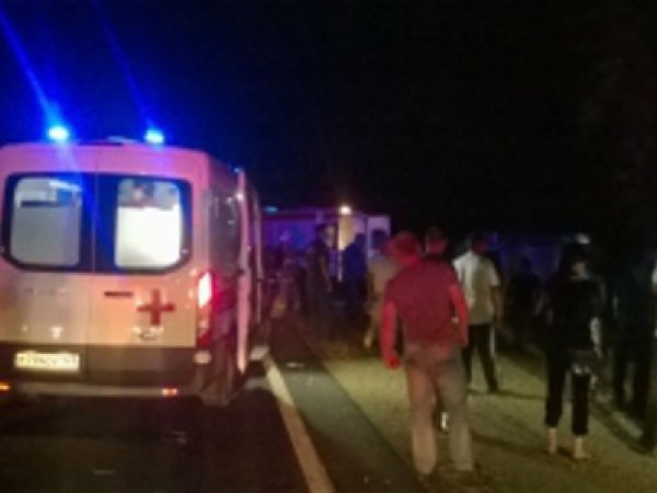 ДТП с автобусом под Армавиром 17 августа 2015: жертвами стали 2 человека