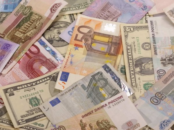 Курс доллара на сегодня, 03.09.015: ЦБ РФ поднял официальные курсы валют на сегодня
