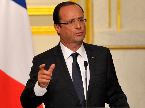 Олланд назвал условие отмены санкций против России