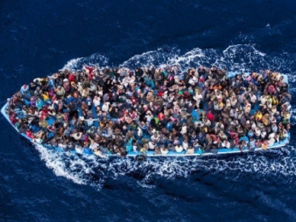 У берегов Греции затонуло судно с беженцами: 34 погибших